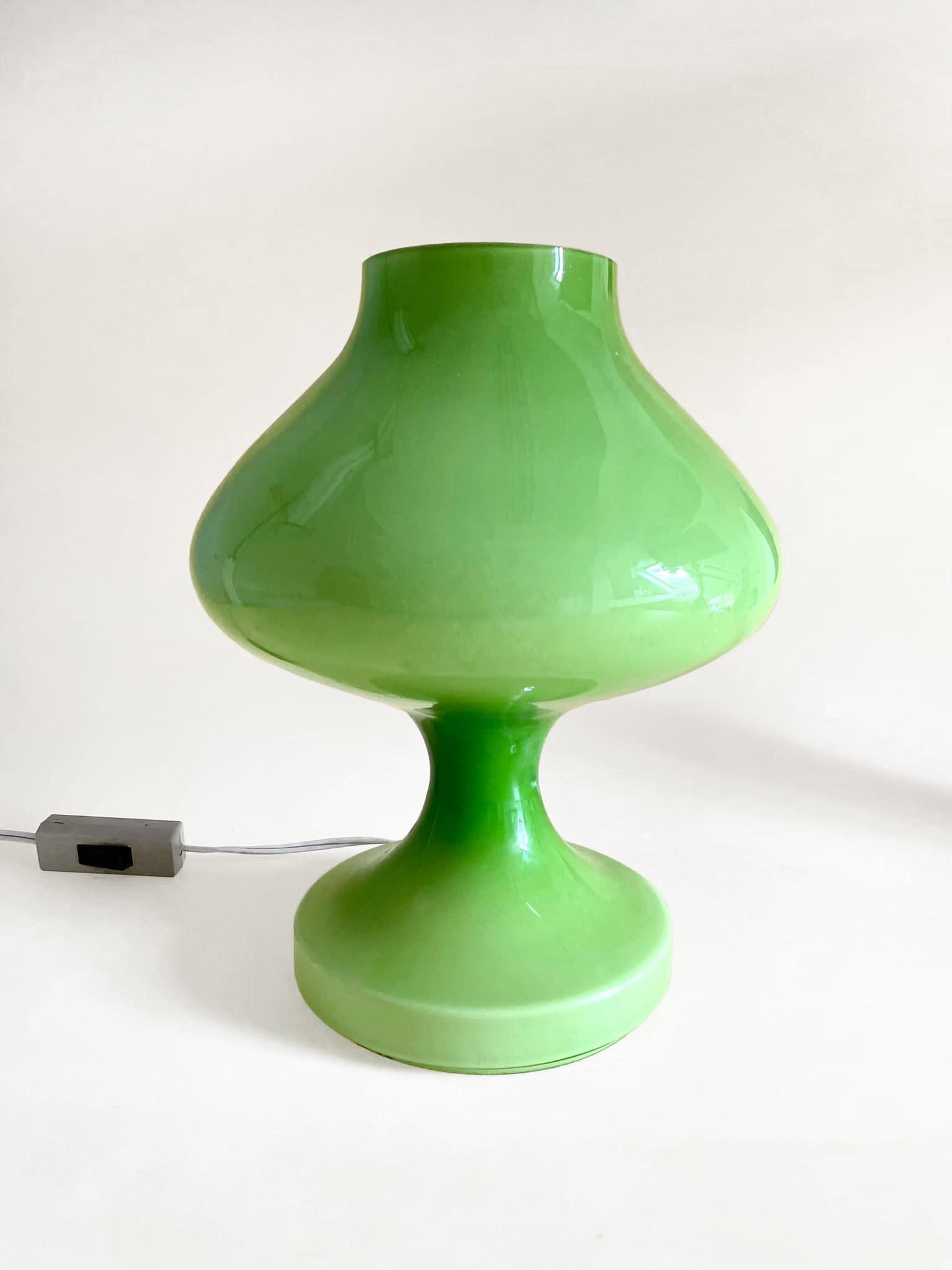 tabery zelena green lampa lamp
